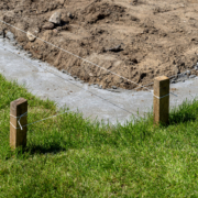 Jakie są minimalne odległości od granicy działki?